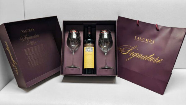 Yalumba-The-Signature-2014-With-Riedel-Glasses-Gift-Set